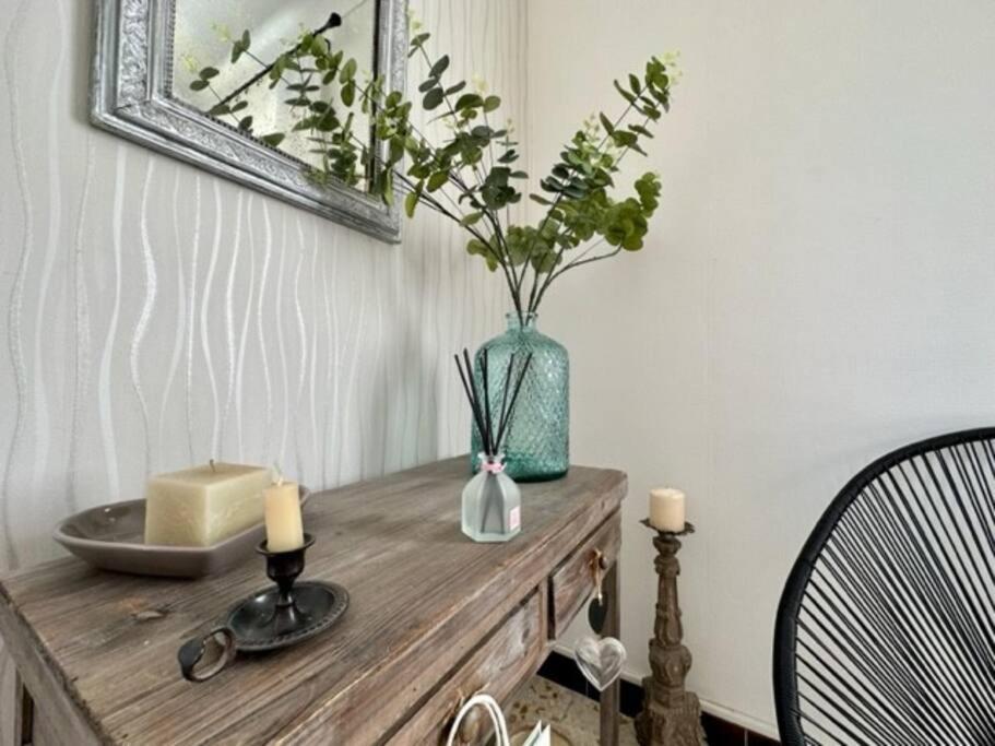 Appartement St Laurent Сан-Лорон-дьо-ла-Салонк Екстериор снимка